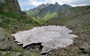 52 Ancora tanta neve sopra il Canalino...